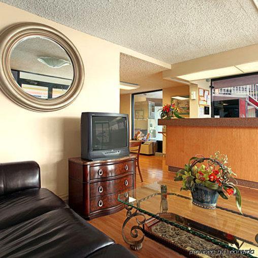 Express Inn & Suites Clearwater Pinellas Park Beltér fotó