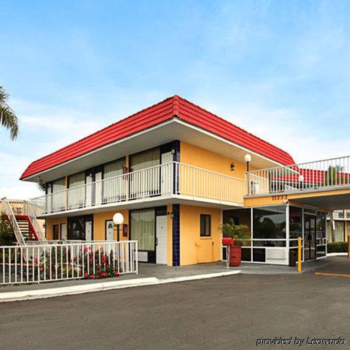 Express Inn & Suites Clearwater Pinellas Park Kültér fotó