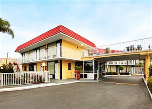 Express Inn & Suites Clearwater Pinellas Park Kültér fotó