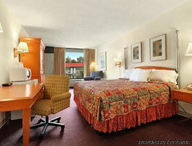 Express Inn & Suites Clearwater Pinellas Park Kültér fotó